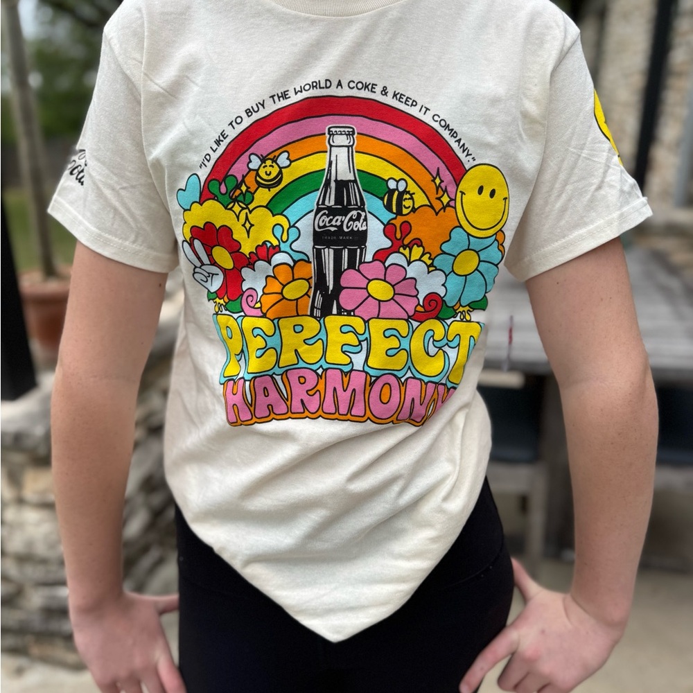 NWT Coca Cola Cream 'Perfect Harmony' Unisex Graphic Tee Shirt - Picture 7 of 7